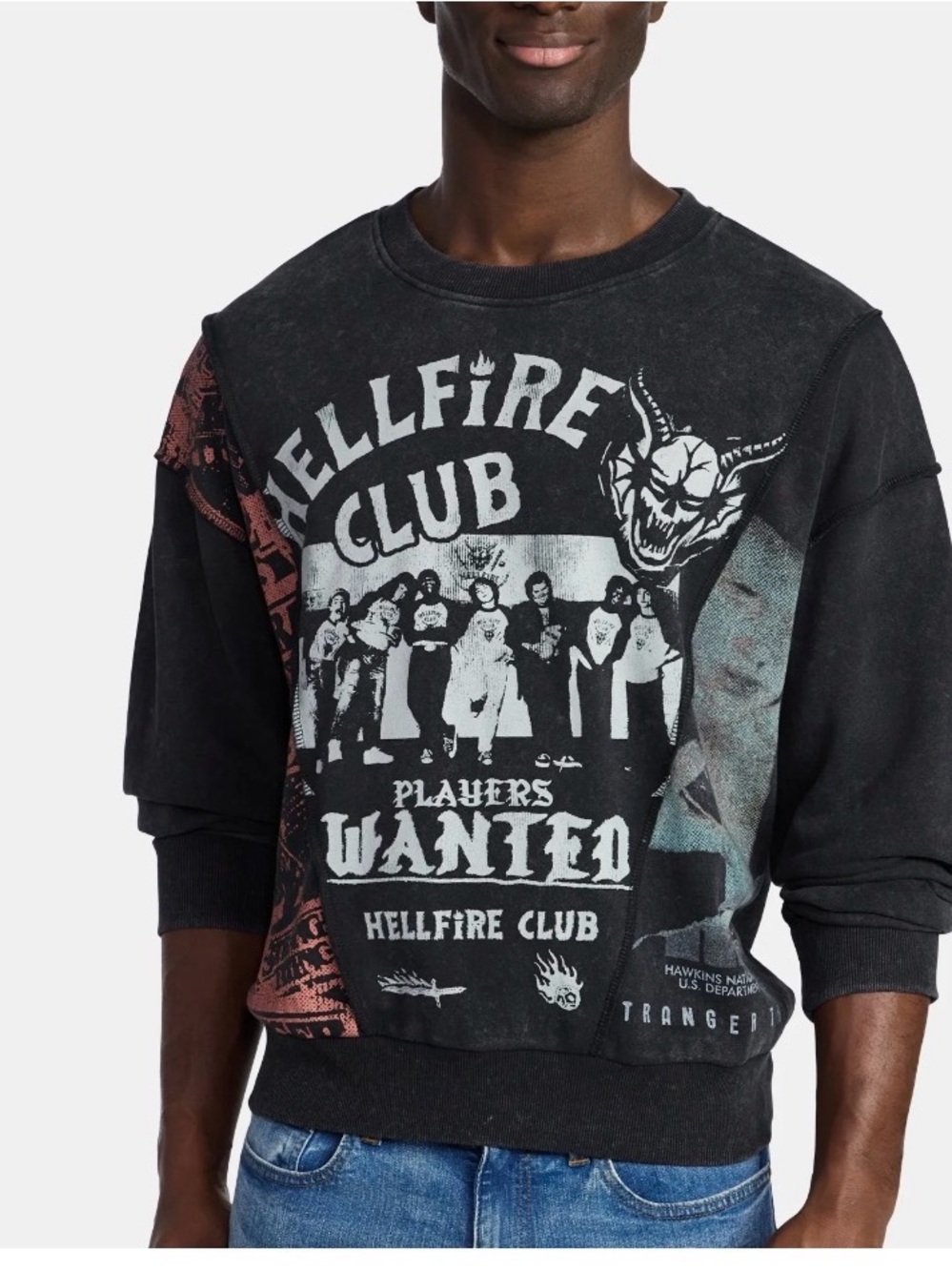 NWT medium stranger things men’s sweatshirt hellfire club
